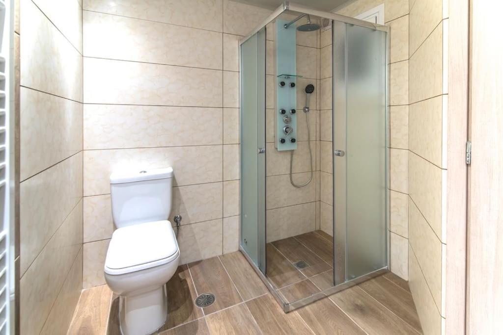 Apartamento Downtown Petralona Atenas Exterior foto